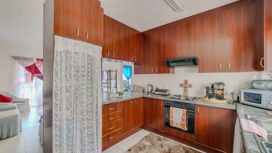 2 Bedroom Property for Sale in Algoa Park Eastern Cape